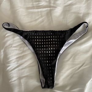 Cheeky mesh bikini bottoms